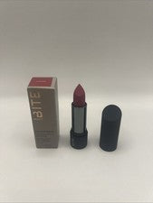 Lápiz labial mate suave Bite Beauty Power Move enebro .14 OZ nuevo en caja