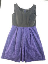 Vestido para mujer Tahari 16 negro púrpura encaje calce y acampanado sin mangas cóctel $188