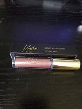 Sombra de ojos líquida Mischo Beauty en Mischo brillo sutil oro rosa