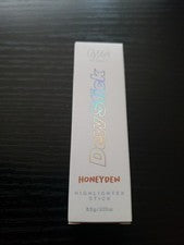 Barra iluminadora TYS BEAUTY Dew Stick en Honeydew 0,23 oz/6,5 g
