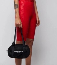 Bolso de malla negro Alexander Wang mini etiquetas de lona $350. 10”x6”x4”. "Mango caída 12"""