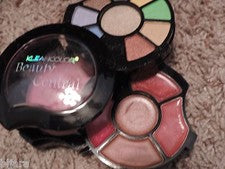 Kit de Maquillaje Kleancolor Beauty Central con Sombras, Brillo, Rubor y Bronceador Rostro