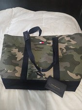 Bolso de Mano Tommy Hilfiger Grande Camuflaje Nuevo con Etiquetas - Bolsa Portatarjetas Extraíble