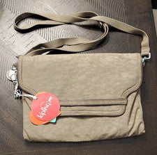 Bandolera Kipling Beige, Cremallera/Magnética, Dije Mono, Correa Desmontable
