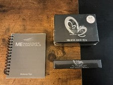 ME MakeOver Essentials Lote Libro de Color II Maquillaje Belleza Kit, Rímel 3D + Libro