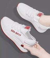 Zapatos de salón deportivos blancos y rojos para gimnasio. Suave y ligero. Transpirable talla 3,5