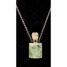 Collar botella perfume cristal fluorita verde ritual esencial colgante de piedras preciosas