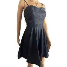 Vestido Wow Couture Mujer Dulce Corazón Ajuste y Acampanado Texturizado con Lúrex, Pequeño