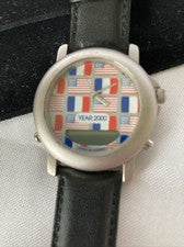 Reloj Pulsera Año 2000 1.5" Rojo Blanco Azul Francia y EE. UU. Banderas Correa Cuero Negro