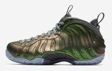 Nike Air Foamposite One 2017 WMNS verde iridiscente talla mujeres 7,5/hombres 6 estuco