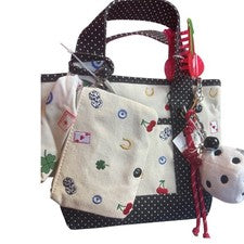 Bolso de Mano de Lona Bordado Bolsa de Casino Bufanda Dados Dije Cereza Clip de Pelo Nuevo con Etiquetas