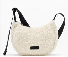 NUEVO Athleta Sherpa Mini Bolso de Mano Media Luna Correa para el Hombro Cartera Hueso Crema Nuevo con Etiquetas