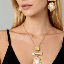 Conjunto de pendientes y collar de gotas de perlas barrocas retro de aleación de zinc joyas