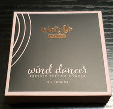 Whats Up Beauty ~ Polvo de ajuste prensado Wind Dancer - Medio - 9 g / 0,32 oz