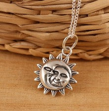 Collar Colgante de Plata Esterlina 925 Media Luna y Sol Sólido Cadena Caja de Regalo