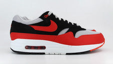 Nike Air Max 1 Essential Entrenadores Reino Unido 9 Gris Amplio Carmesí Negro FZ5808-015