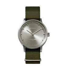 Reloj tubo Leff Amsterdam | T40 acero sobre correa verde OTAN y arena