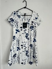 Vestido Just Fashion Now Línea A Para Mujer Pequeño Manga Corta Sobre la Rodilla Floral NUEVO