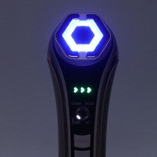 Máquina de belleza RF elegante luz roja azul para el cuidado de la piel brillante excelente