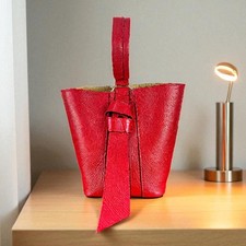 Bolso de mano para mujer de cuero italiano de diseñador - rojo Aida