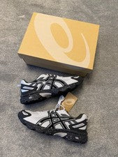 ASICS Gel-Venture 6 - Gris Glaciar Negro Talla UK 10 Totalmente Nuevo