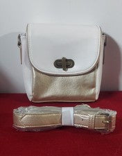 Mini bolsa para cámara Heidi Swapp 6" Instax dorada/blanca con cierre de bloqueo giratorio