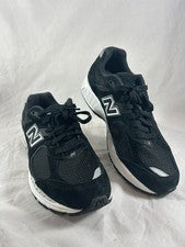 New Balance 2002r negro/negro para hombre 7 para mujer 8,5 D mediano M2002RJB