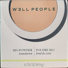 Base Bio Polvo WELL PEOPLE 3W Luz con matiz dorado