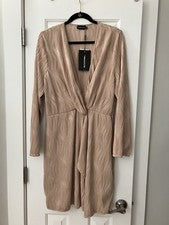 Vestido para mujer PrettyLittleThing talla 12 mangas largas diseño de nudo beige rosado nuevo con etiquetas
