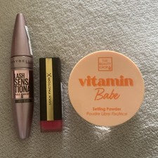 The Beauty Crop Setting Powder, lápiz labial Maxfactor, rímel Maybelline nuevo