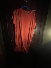 Vestido de moda naranja acanalado para mujer