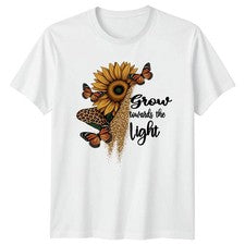 Camiseta Grow Towards The Light para mujer girasol mariposa boho inspiradora