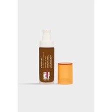 Base perfeccionadora de la piel UOMA Beauty By Sharon C, IRL impecable azúcar morena T3