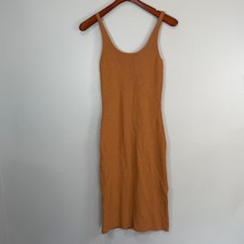 Vestido Leith para mujer marrón acanalado tejido cuello redondo midi ceñido al cuerpo pequeño minimalista