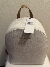 Mochila para mujer Tommy Hilfiger, correas ajustables, crema y tostado nueva