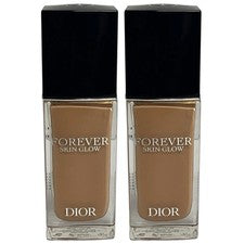 Base floral concentrada 2X DIOR Forever Skin Glow FPS 15 4WP Exp. 07/2026