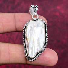 Lujosa joyería colgante de plata de ley 925 hecha a mano con piedras preciosas de perlas Biwa