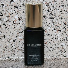 Mini perfume Jo Malone Velvet Rose & Oud Colonia Intenso 0,3 oz 10 ml tamaño de viaje