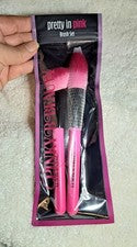 Juego de brochas de maquillaje Pinky B Beauty Prett en rosa, rubor/contorno y brochas faciales completas