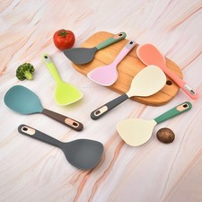 Cuchara de arroz de silicona con orificio para colgar para porciones uniformes y reductor
