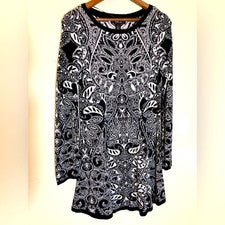 Vestido manga larga Style & Co nuevo con etiquetas. Diseño en blanco y negro. Mujer Talla Pequeña