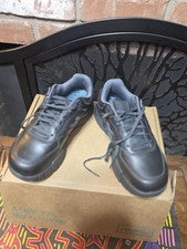 Zapato para caminar KURU Kinetic 2 Smokestack negro para hombre con soporte de 8 arcos nuevo en caja