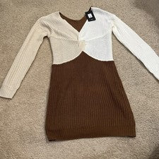 Vestido de punto para mujer. Talla Medium. Brand Is Fashion Nova.