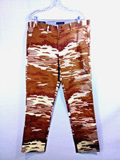 PANTALÓN ESTILO CHINO DELANTERO PLANO ESTAMPADO CAMUFLAJE TOMMY HILFIGER