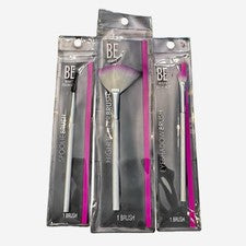 Juego de brochas de maquillaje Beauty Essentials 3 piezas iluminador sombra de ojos spoolie plateado