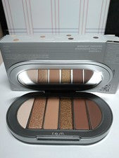 R.E.M. Paleta de sombras de ojos Beauty Midnight Shadows, BABYDOLL, 0,28 OZ NUEVA EN CAJA