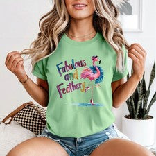 Fabulosa y plumosa camiseta de animales flamencos para mujer caprichosa acuarela