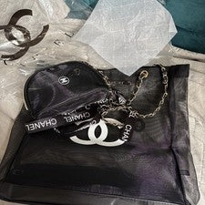 Bolso de mano Chanel Beauty de malla y bolsa de maquillaje herrajes dorados regalo VIP nuevo