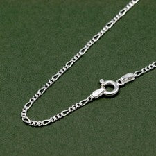 Elegante collar gargantilla de cadena Figaro de plata de ley, joyería en capas