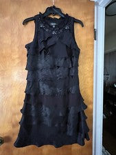 Vestido S.L.Fashions para mujer negro en capas talla 6 sin mangas con volantes en capas gemas